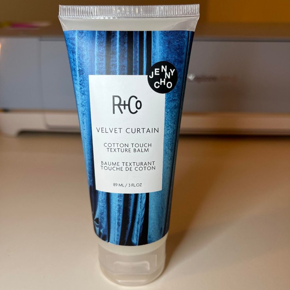 R+CO Velvet Curtain Cotton Touch Texture Balm